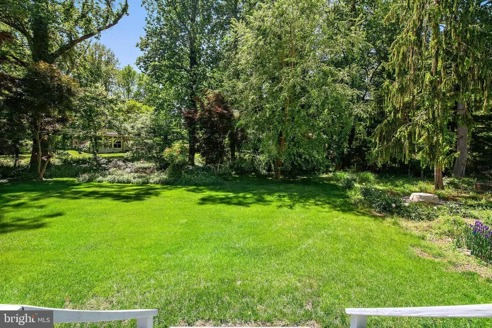 1126 Mainsail Dr, Annapolis, MD 21403