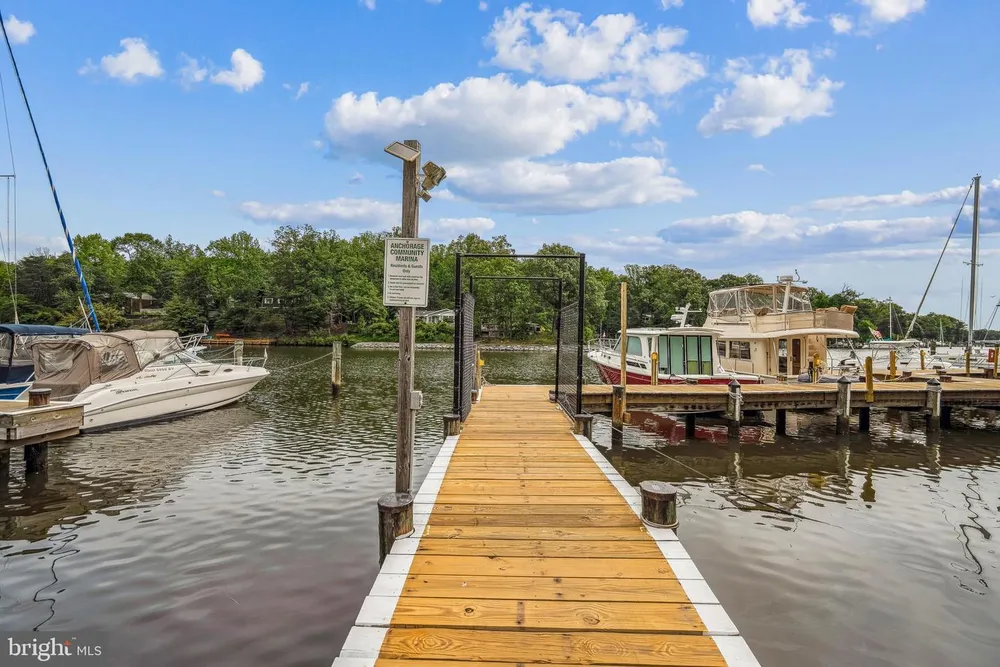 1126 Mainsail Dr, Annapolis, MD 21403