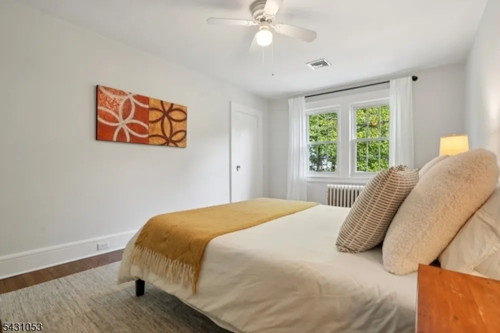1 Oakridge Rd, West Orange, NJ 07052