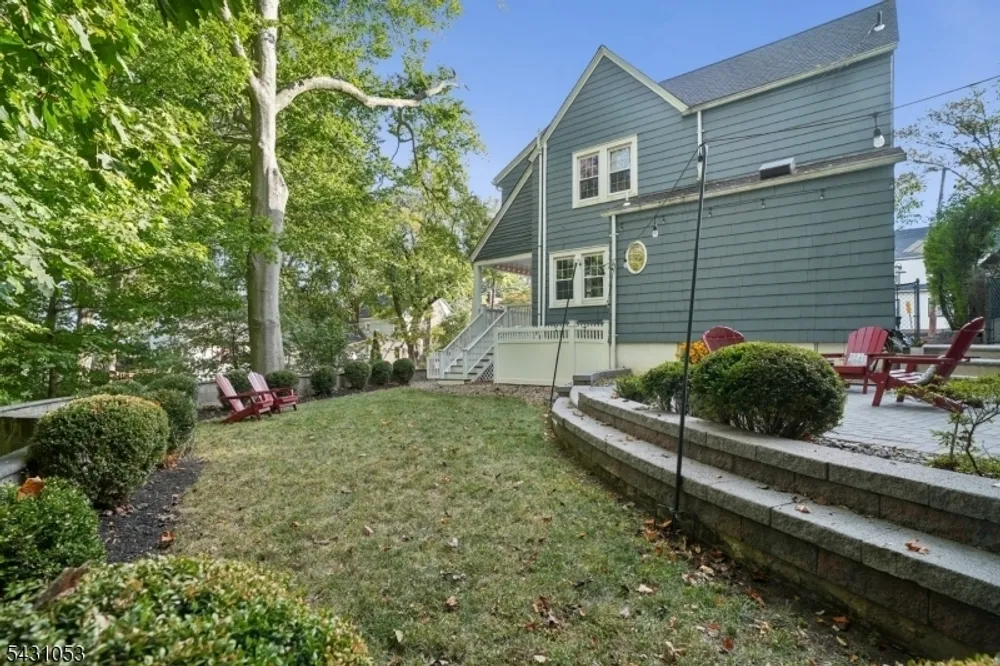 1 Oakridge Rd, West Orange, NJ 07052