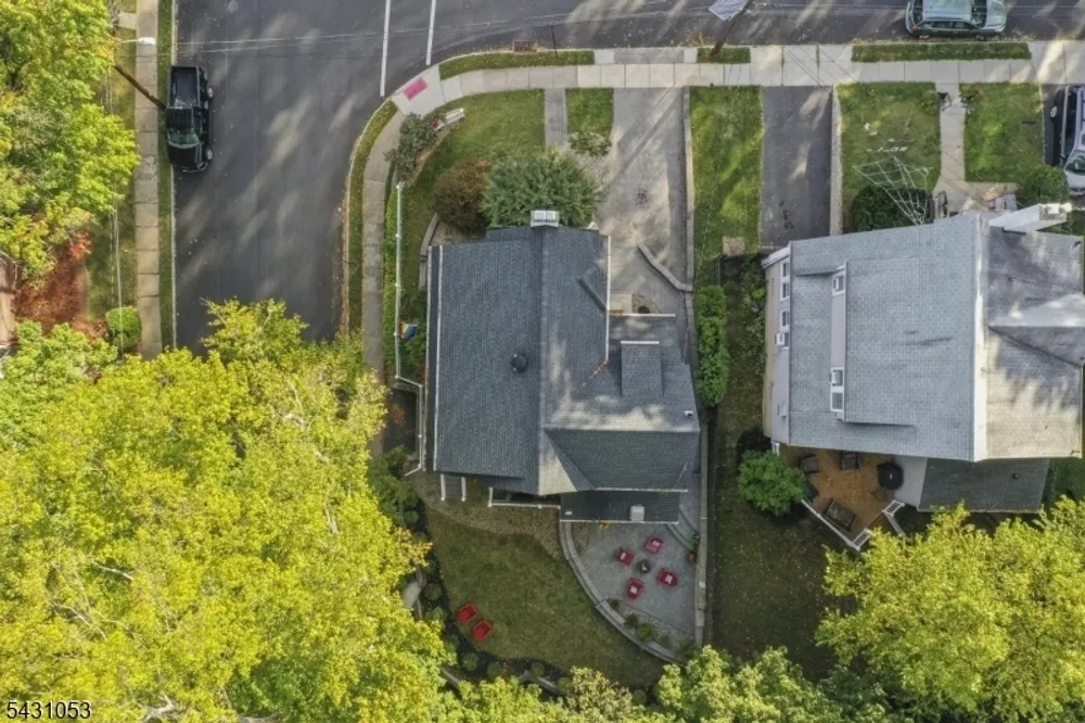 1 Oakridge Rd, West Orange, NJ 07052