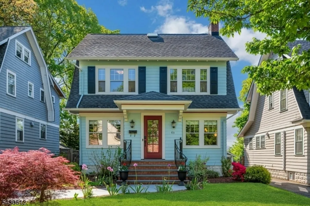 65 Hawthorne Ave, Glen Ridge, NJ 07028