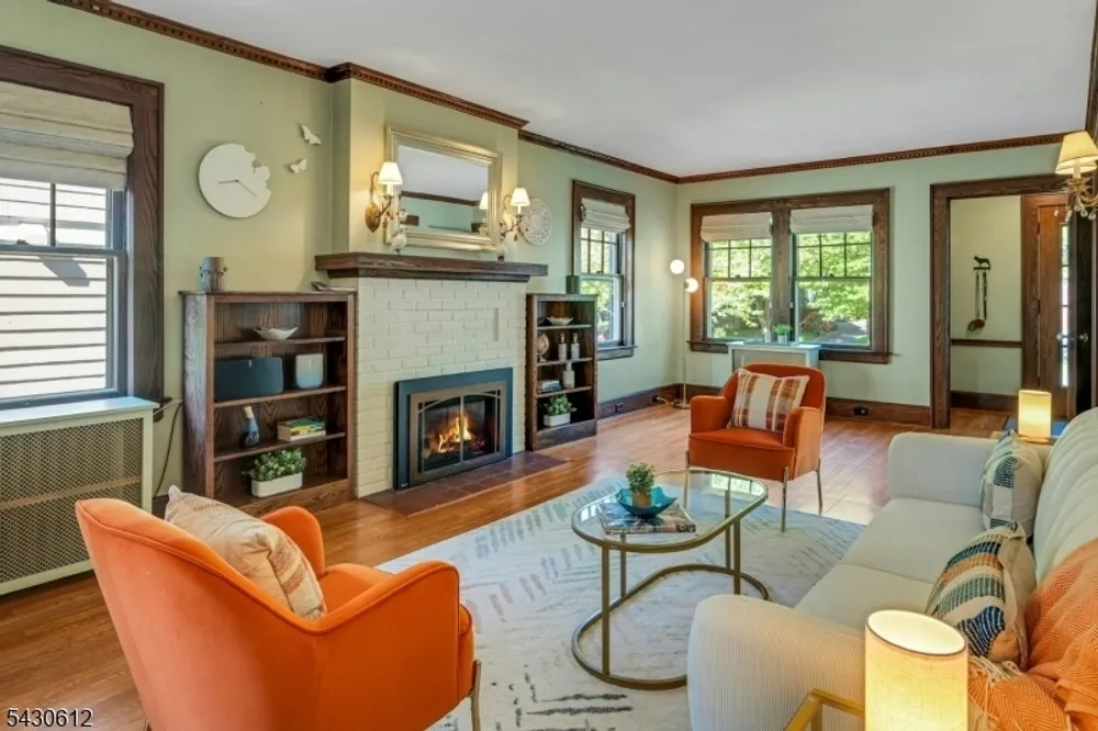 65 Hawthorne Ave, Glen Ridge, NJ 07028
