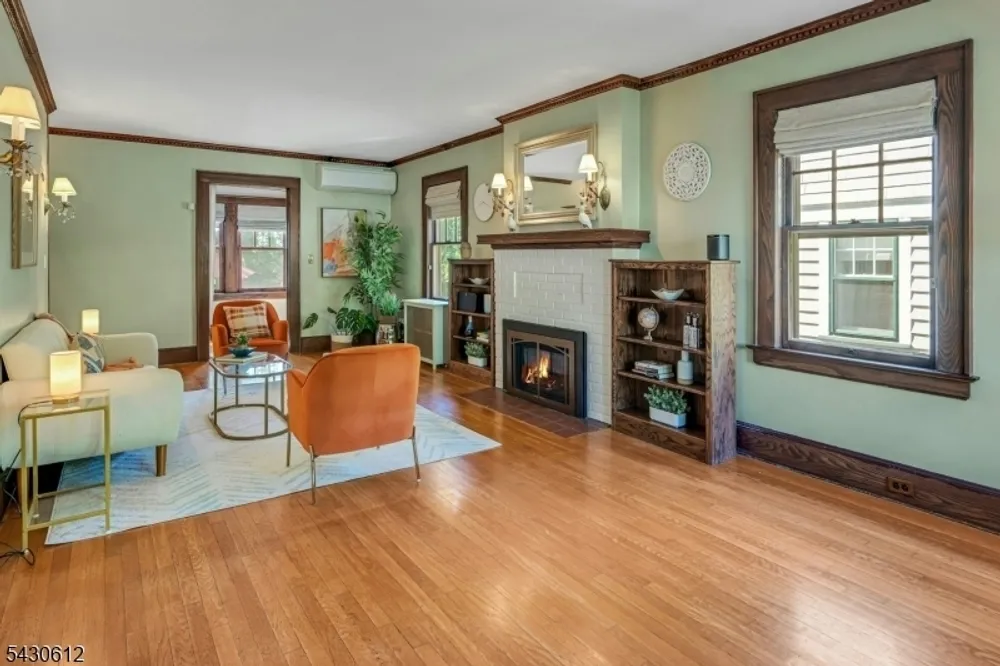 65 Hawthorne Ave, Glen Ridge, NJ 07028