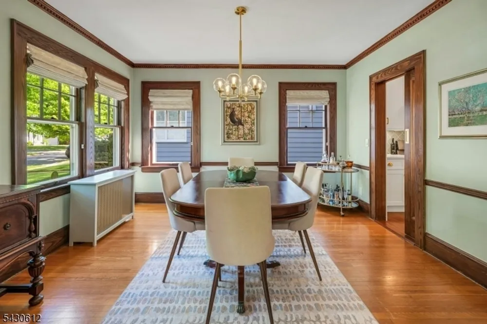 65 Hawthorne Ave, Glen Ridge, NJ 07028