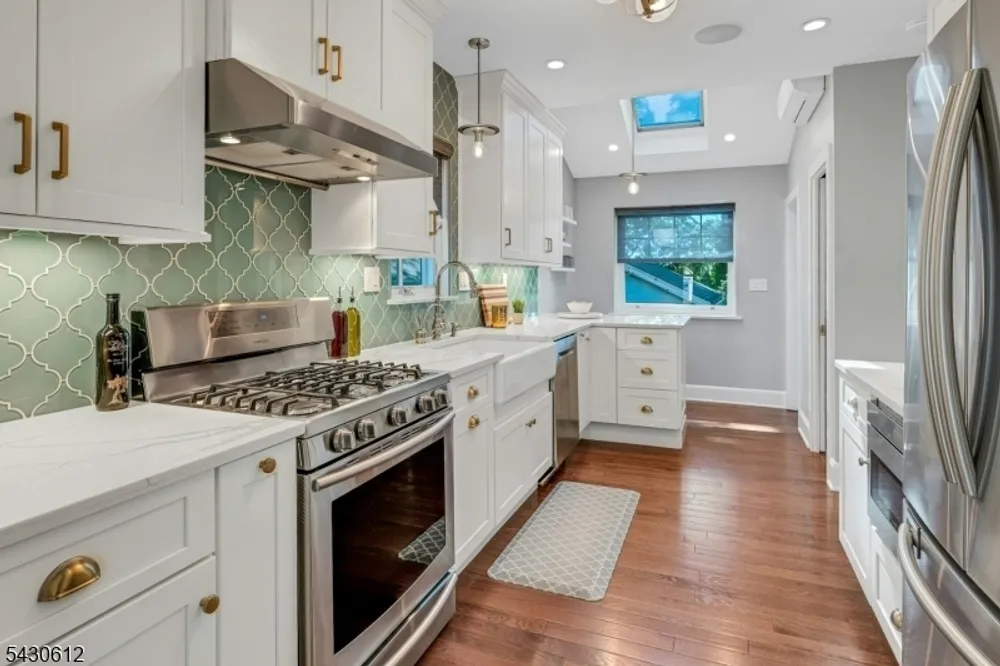 65 Hawthorne Ave, Glen Ridge, NJ 07028