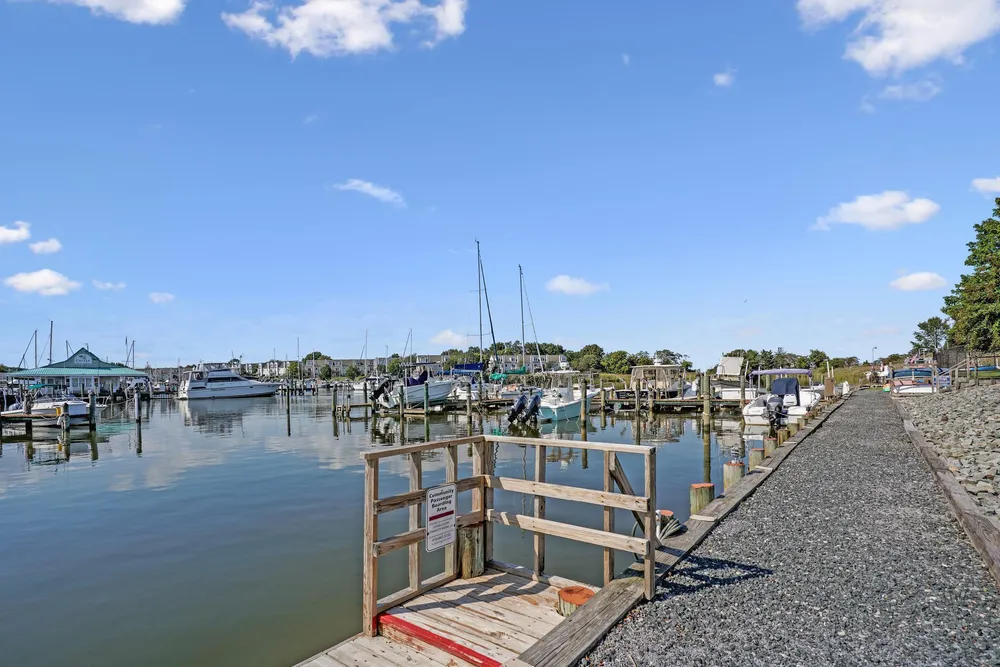 45 Queen Neva Ct, Chester, MD 21619