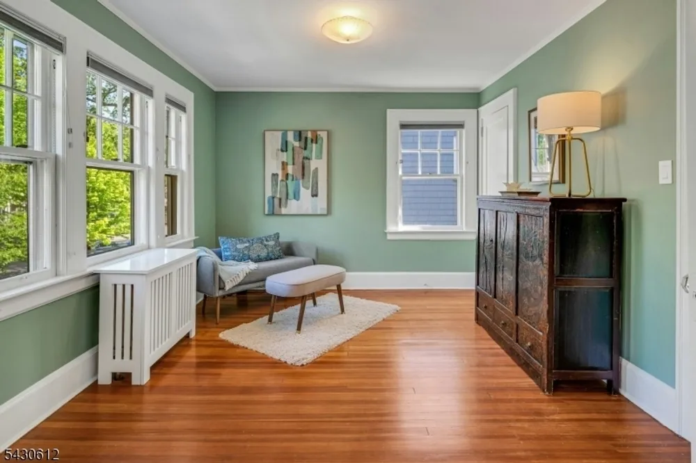 65 Hawthorne Ave, Glen Ridge, NJ 07028