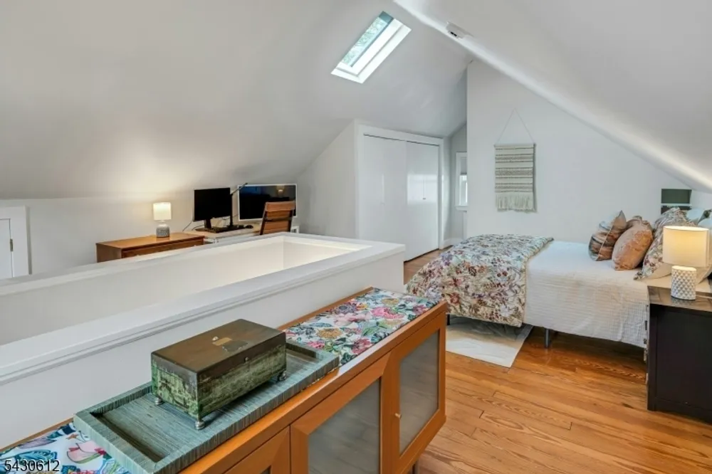 65 Hawthorne Ave, Glen Ridge, NJ 07028