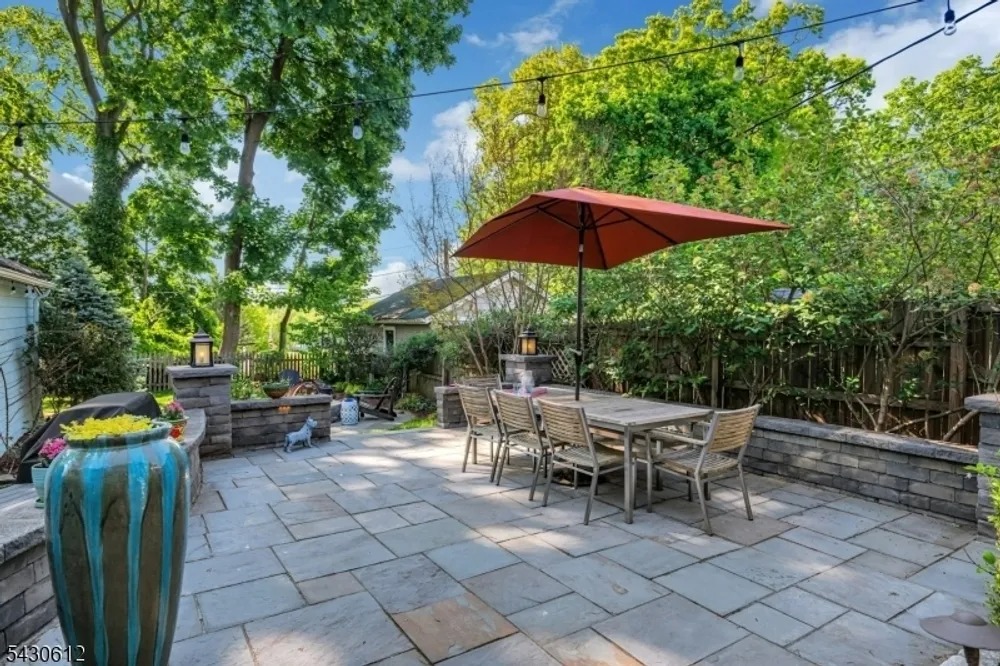 65 Hawthorne Ave, Glen Ridge, NJ 07028