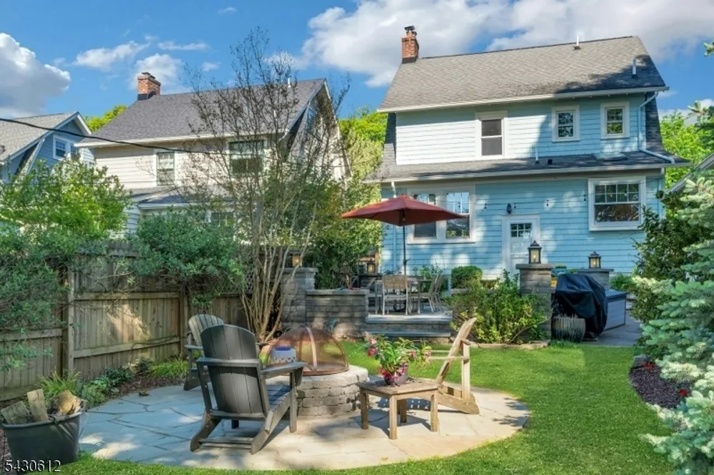 65 Hawthorne Ave, Glen Ridge, NJ 07028