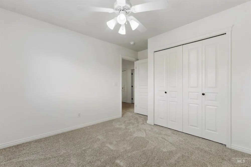 2292 W Windchime Dr, Meridian, ID 83646
