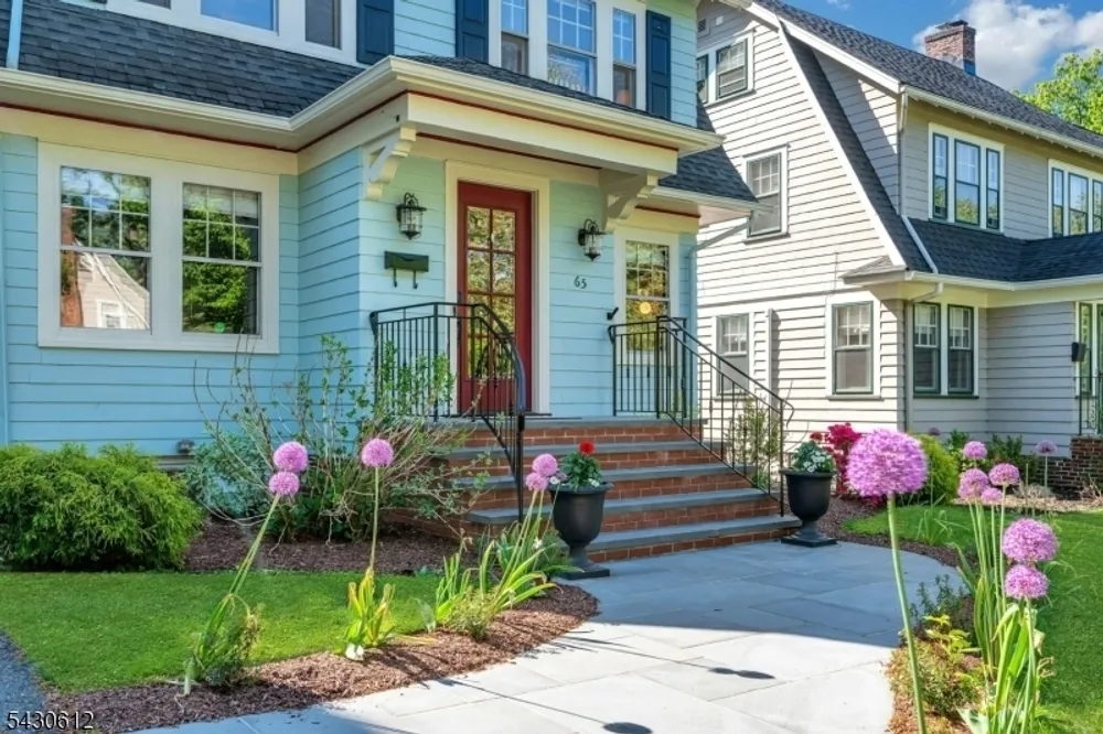 65 Hawthorne Ave, Glen Ridge, NJ 07028
