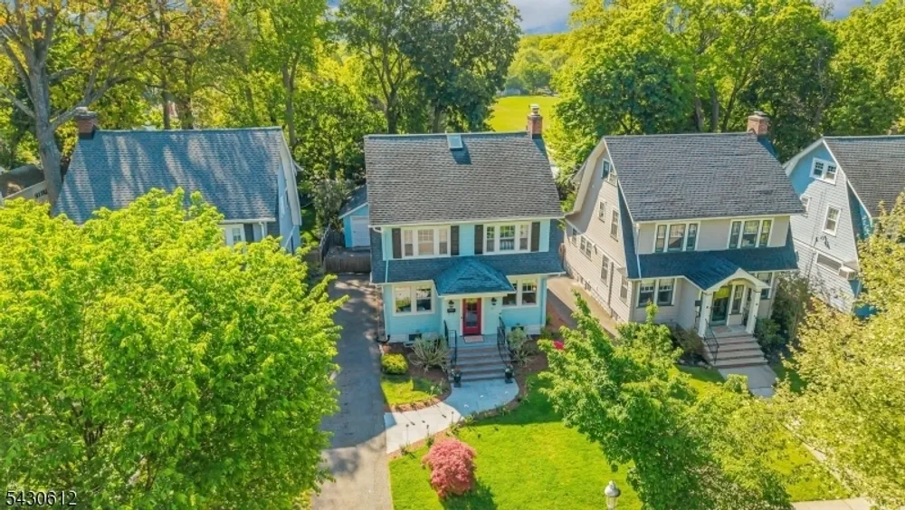 65 Hawthorne Ave, Glen Ridge, NJ 07028