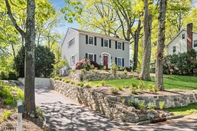 120 Hillcrest Ave, Morristown, NJ 07960