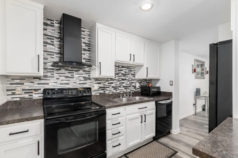 2562 Red Rock Blvd, Grove City, OH 43123