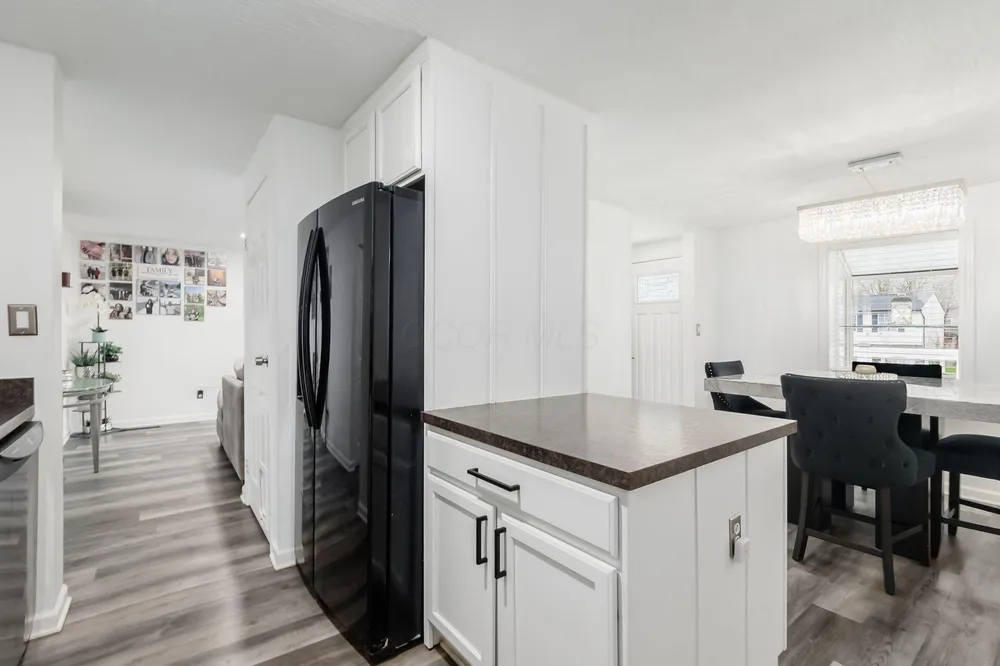2562 Red Rock Blvd, Grove City, OH 43123