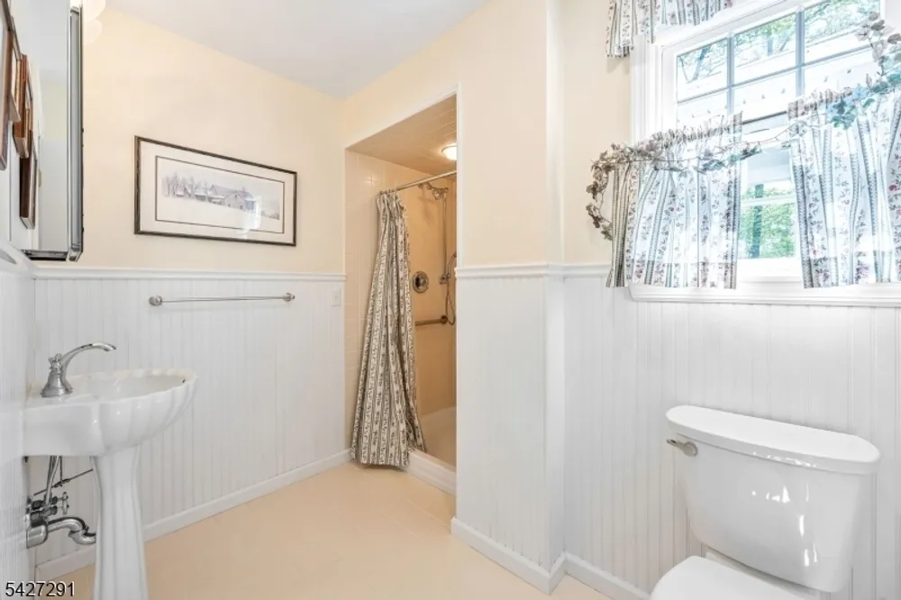 120 Hillcrest Ave, Morristown, NJ 07960