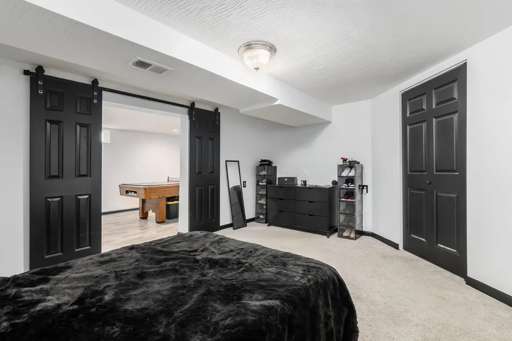2562 Red Rock Blvd, Grove City, OH 43123