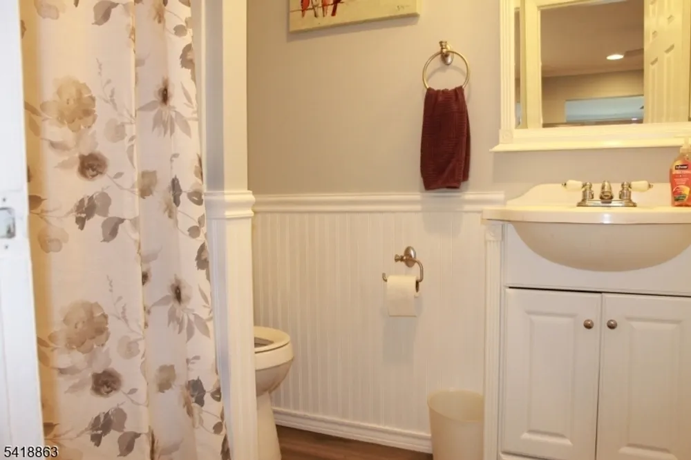 15 House Rd, Morristown, NJ 07960