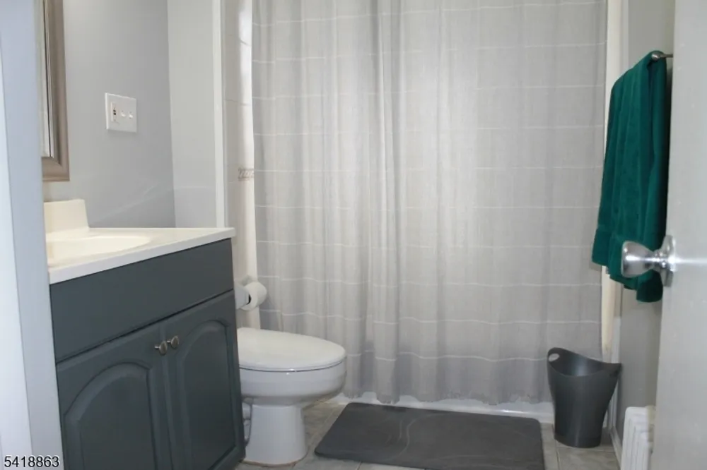 15 House Rd, Morristown, NJ 07960