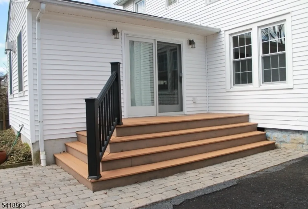 15 House Rd, Morristown, NJ 07960