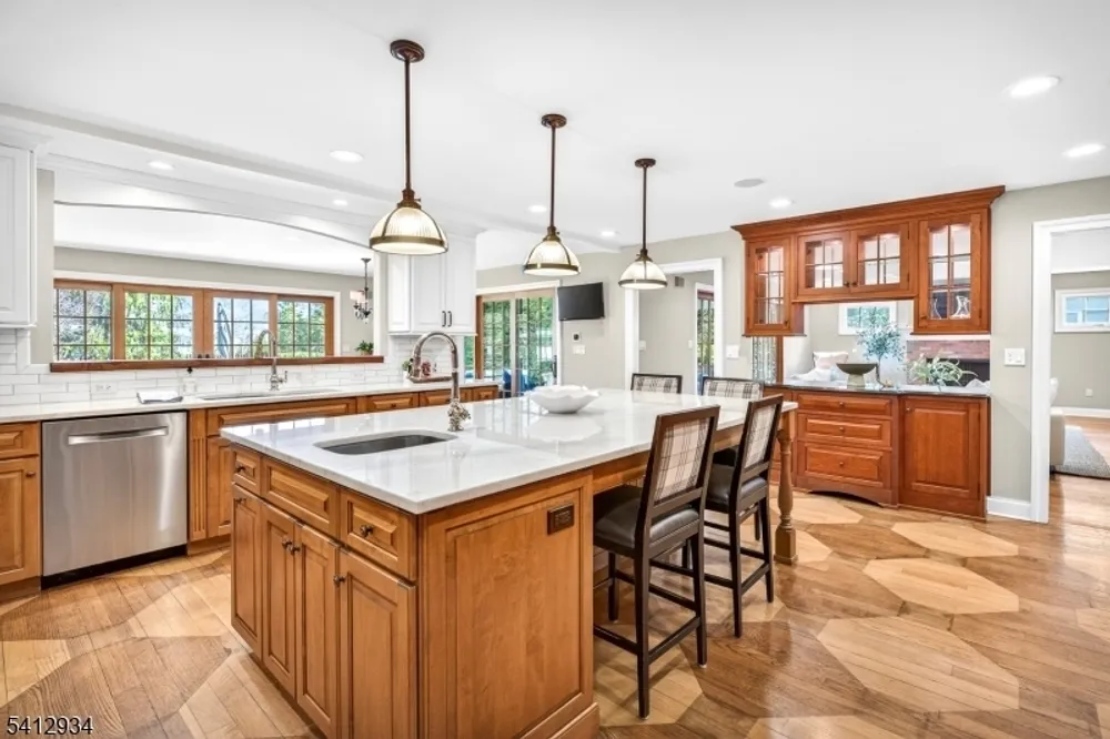 1020 Minisink Way, Westfield, NJ 07090
