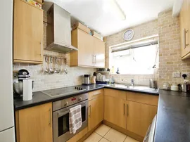 Wilmington Gardens, Barking thumb 3