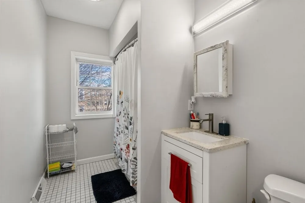 23-25 Hoyle St, Norwood, MA 02062