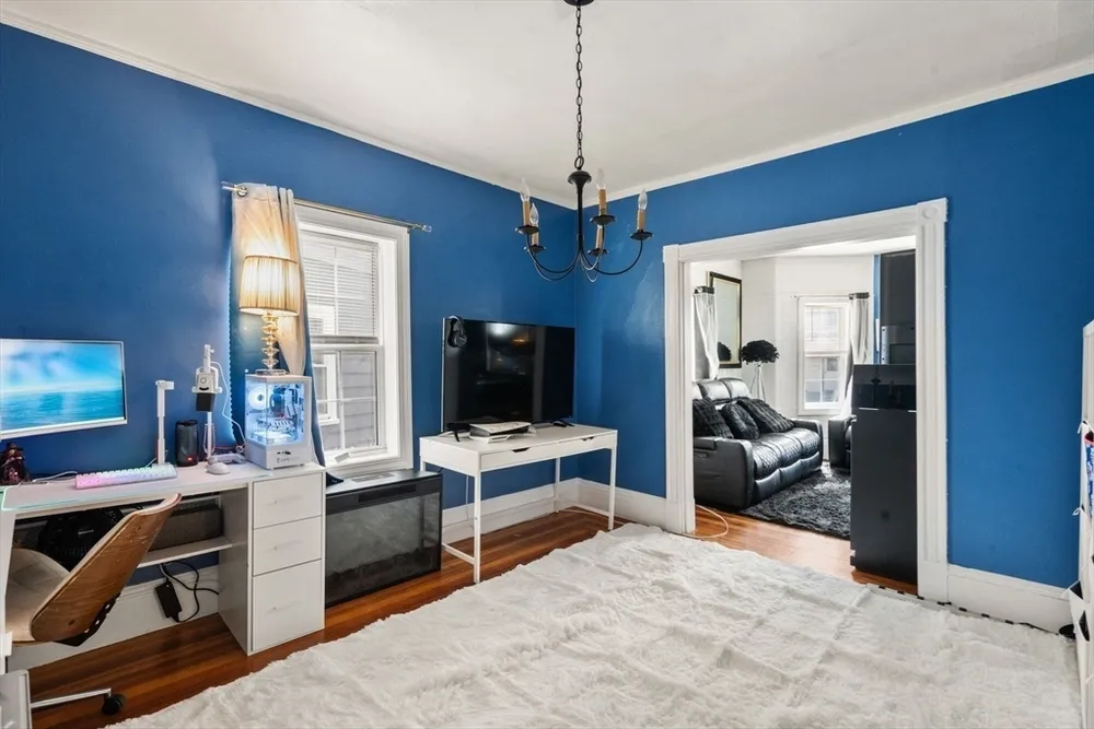 23-25 Hoyle St, Norwood, MA 02062