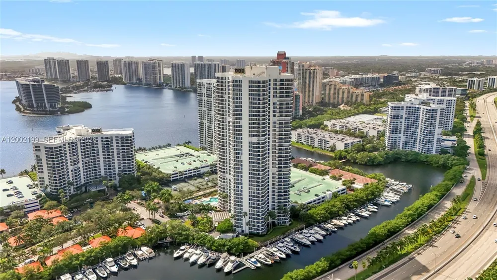 3500 Mystic Pointe Dr, Aventura, FL 33180
