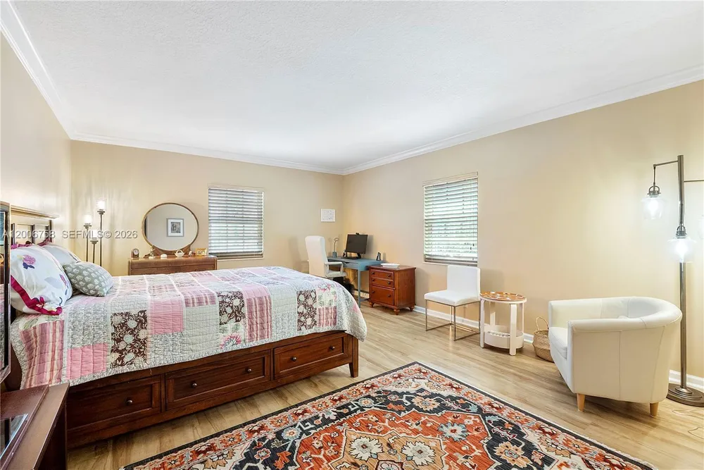 950 De Soto Rd, Boca Raton, FL 33432