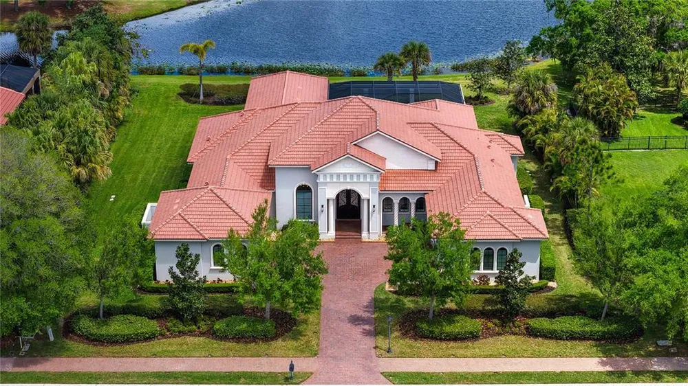 4127 Founders Club Dr, Sarasota, FL 34240