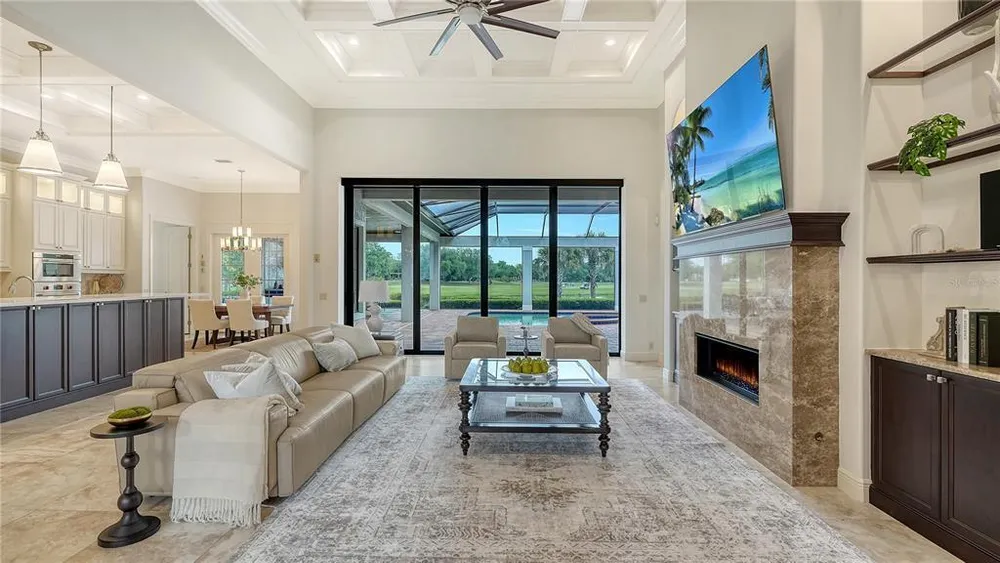4127 Founders Club Dr, Sarasota, FL 34240