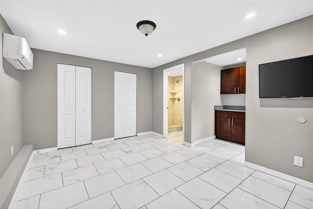 3007 N Central Ave, Tampa, FL 33603