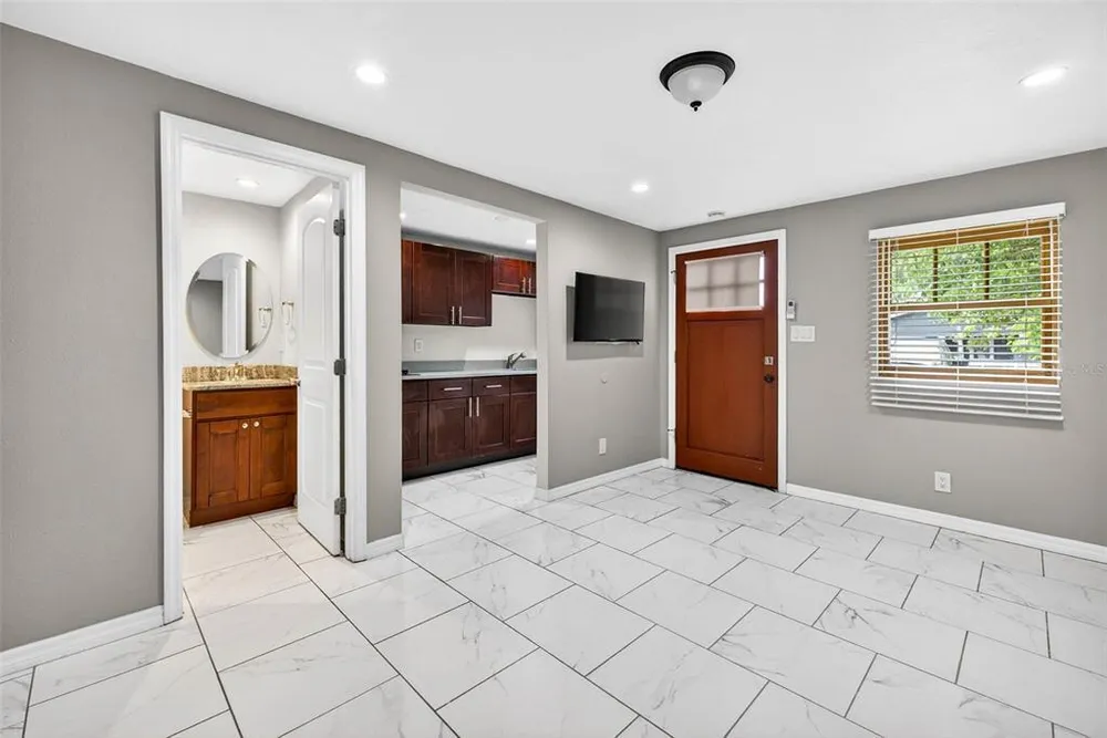 3007 N Central Ave, Tampa, FL 33603