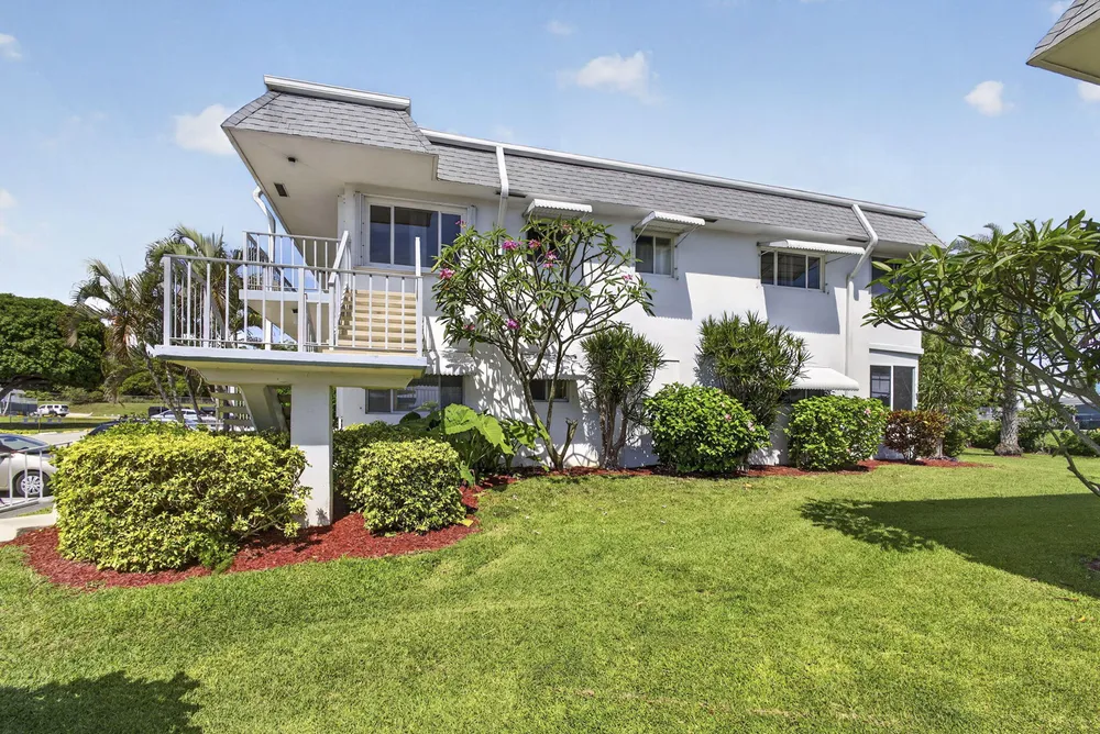 3402 Cynthia Ln, Lake Worth Beach, FL 33461