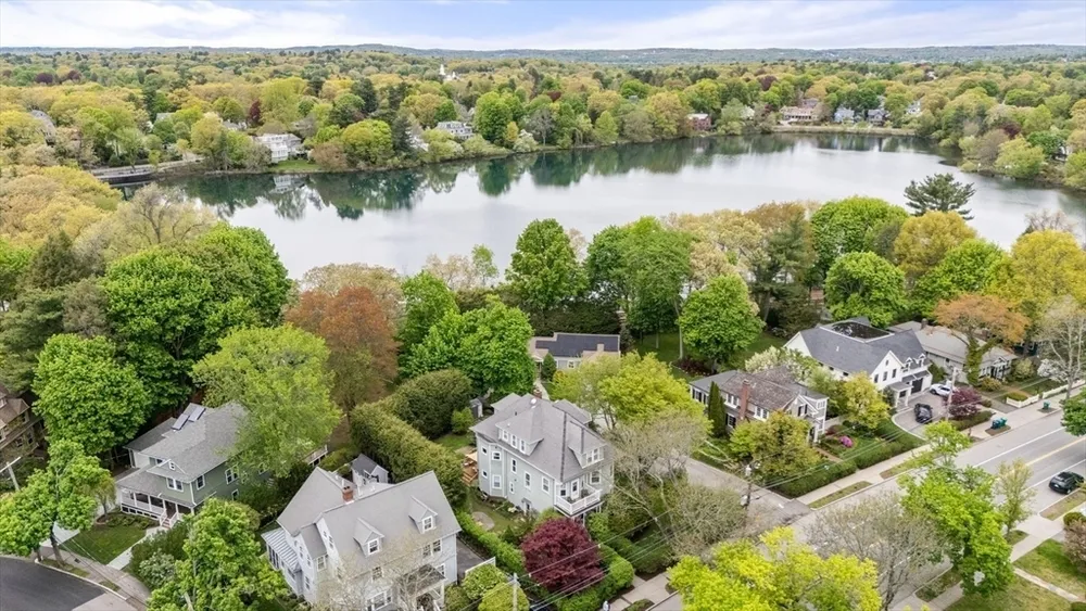 1469 Centre St, Newton, MA 02461