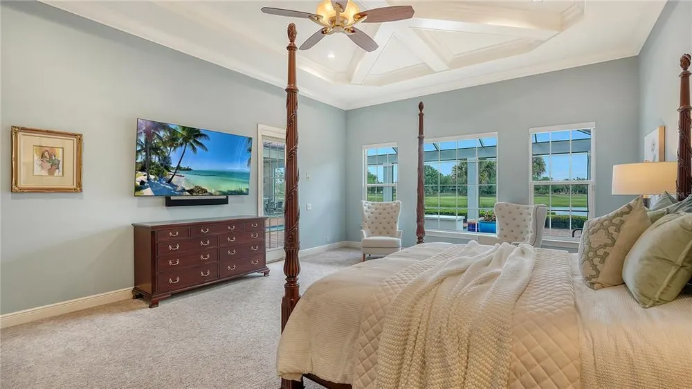 4127 Founders Club Dr, Sarasota, FL 34240