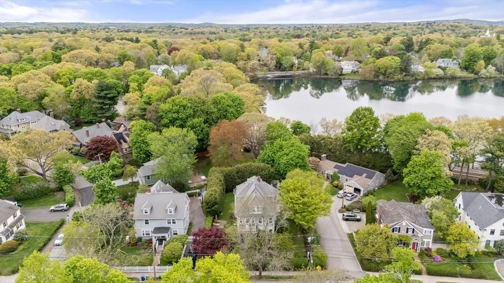 1469 Centre St, Newton, MA 02461
