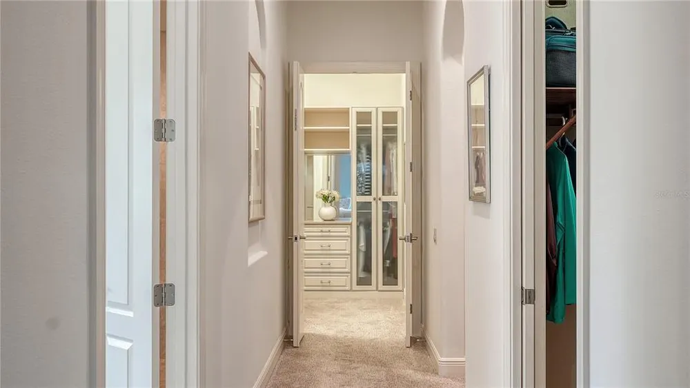 4127 Founders Club Dr, Sarasota, FL 34240