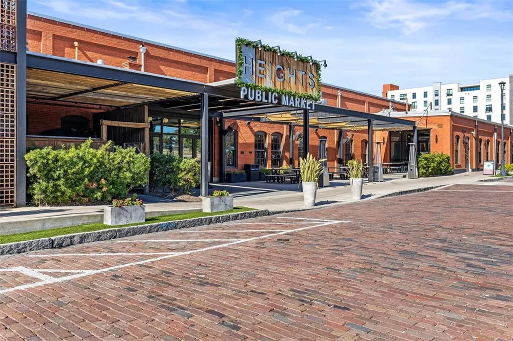 3007 N Central Ave, Tampa, FL 33603