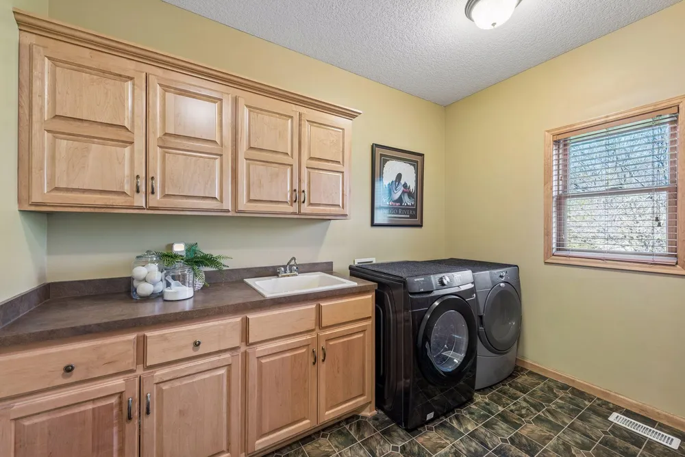 16586 73rd Ave N, Maple Grove, MN 55311