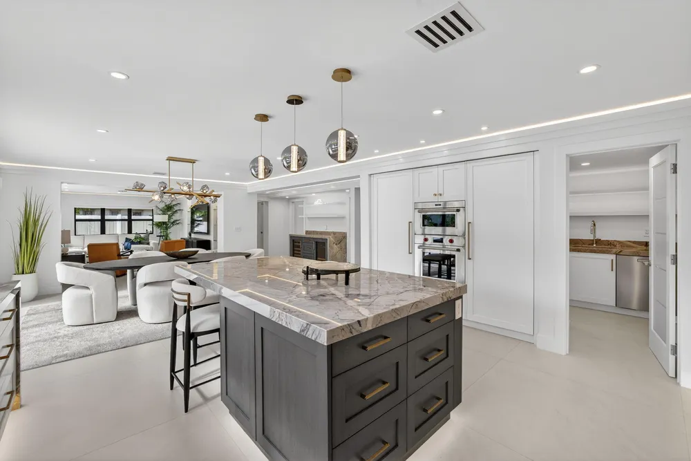 3316 NE 37th St, Fort Lauderdale, FL 33308