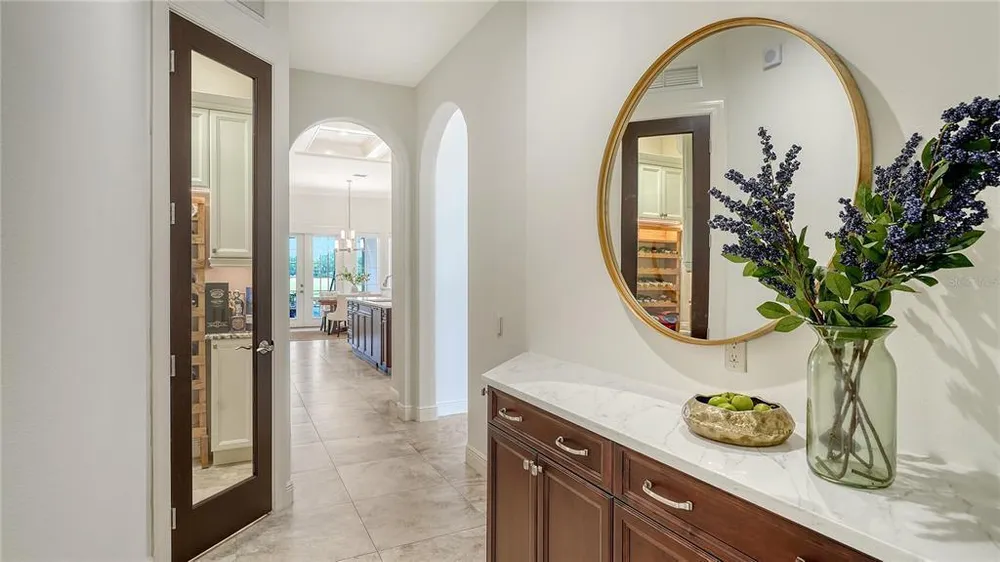 4127 Founders Club Dr, Sarasota, FL 34240