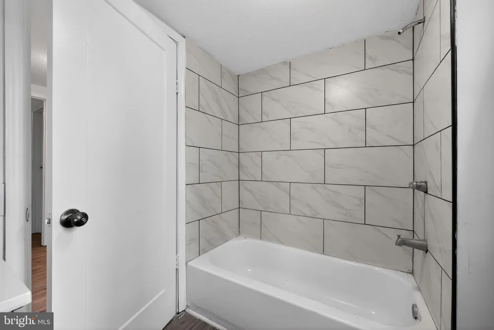 2117 N Franklin St, Philadelphia, PA 19122