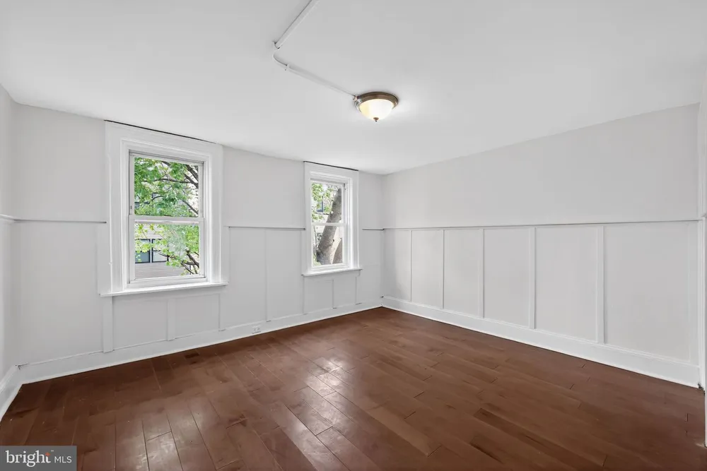 2117 N Franklin St, Philadelphia, PA 19122