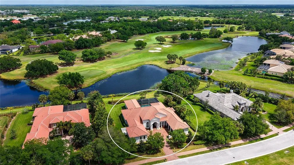 4127 Founders Club Dr, Sarasota, FL 34240