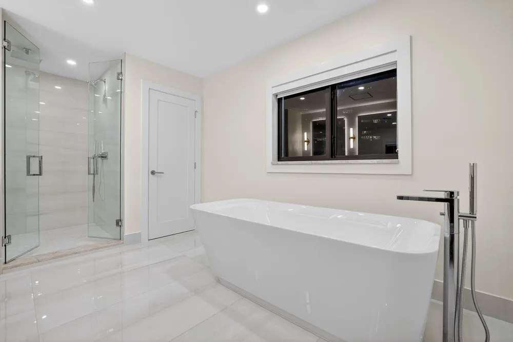 3316 NE 37th St, Fort Lauderdale, FL 33308