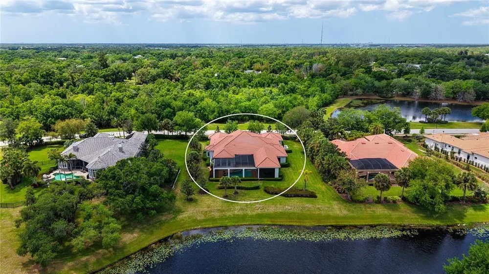 4127 Founders Club Dr, Sarasota, FL 34240
